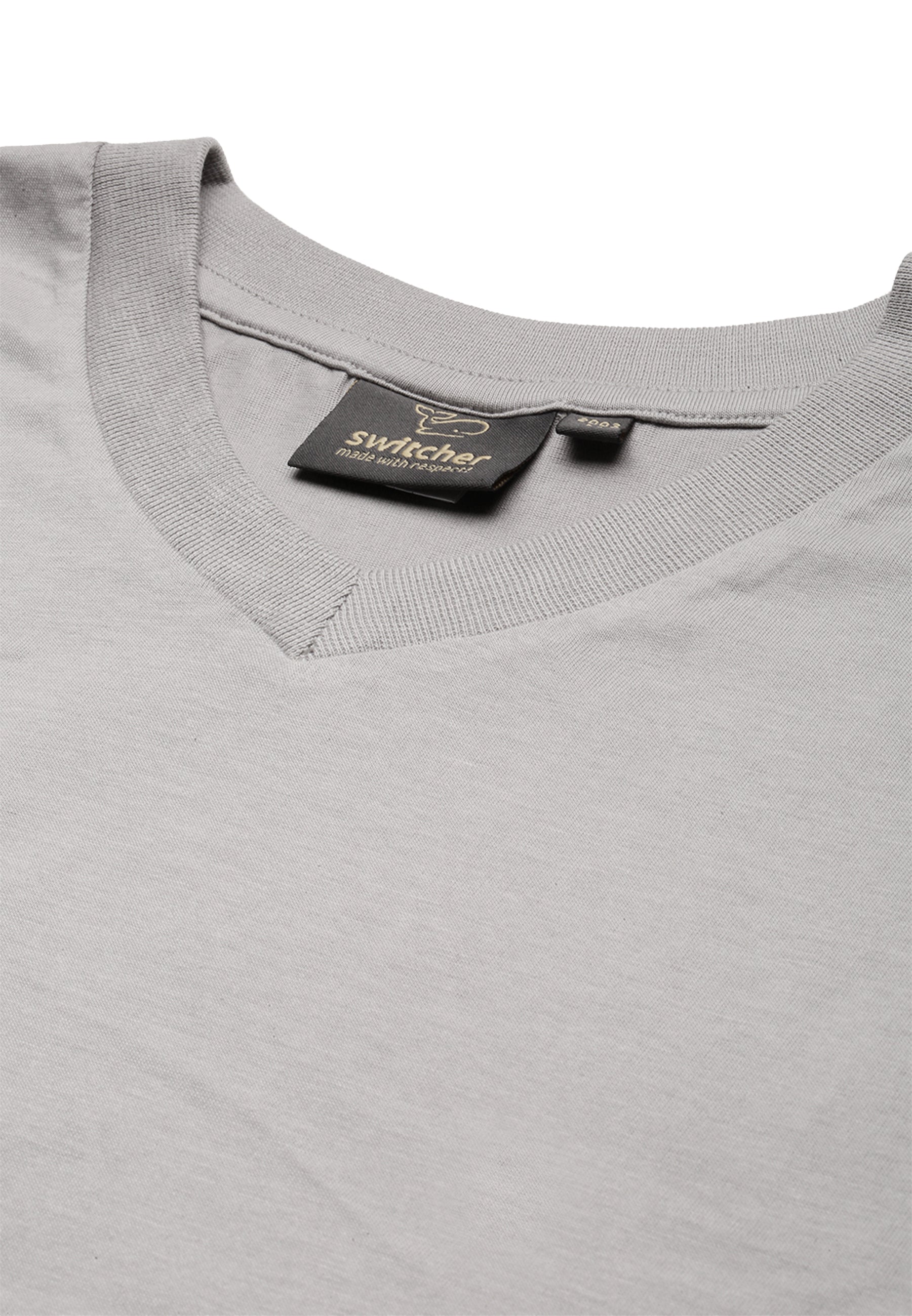Classic V-Neck Victor T-shirt