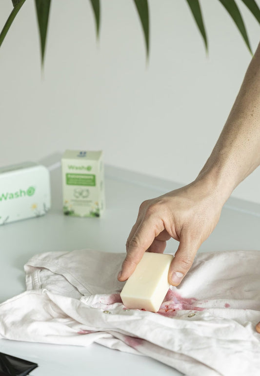 Washo stain soap with can