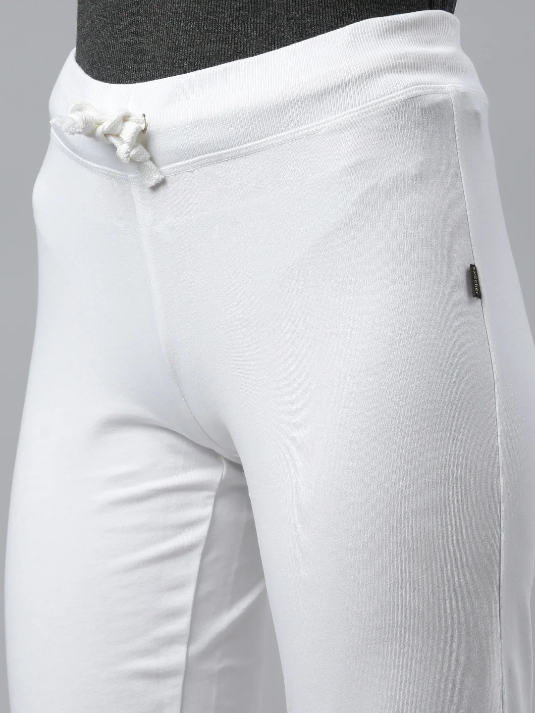 women-candice-organic-cotton-track-pants-blanc-zoom-in