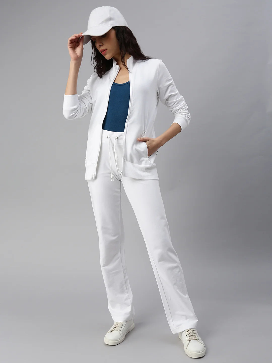 files/women-mia-organic-cotton-jacket-blanc-lookshot.webp