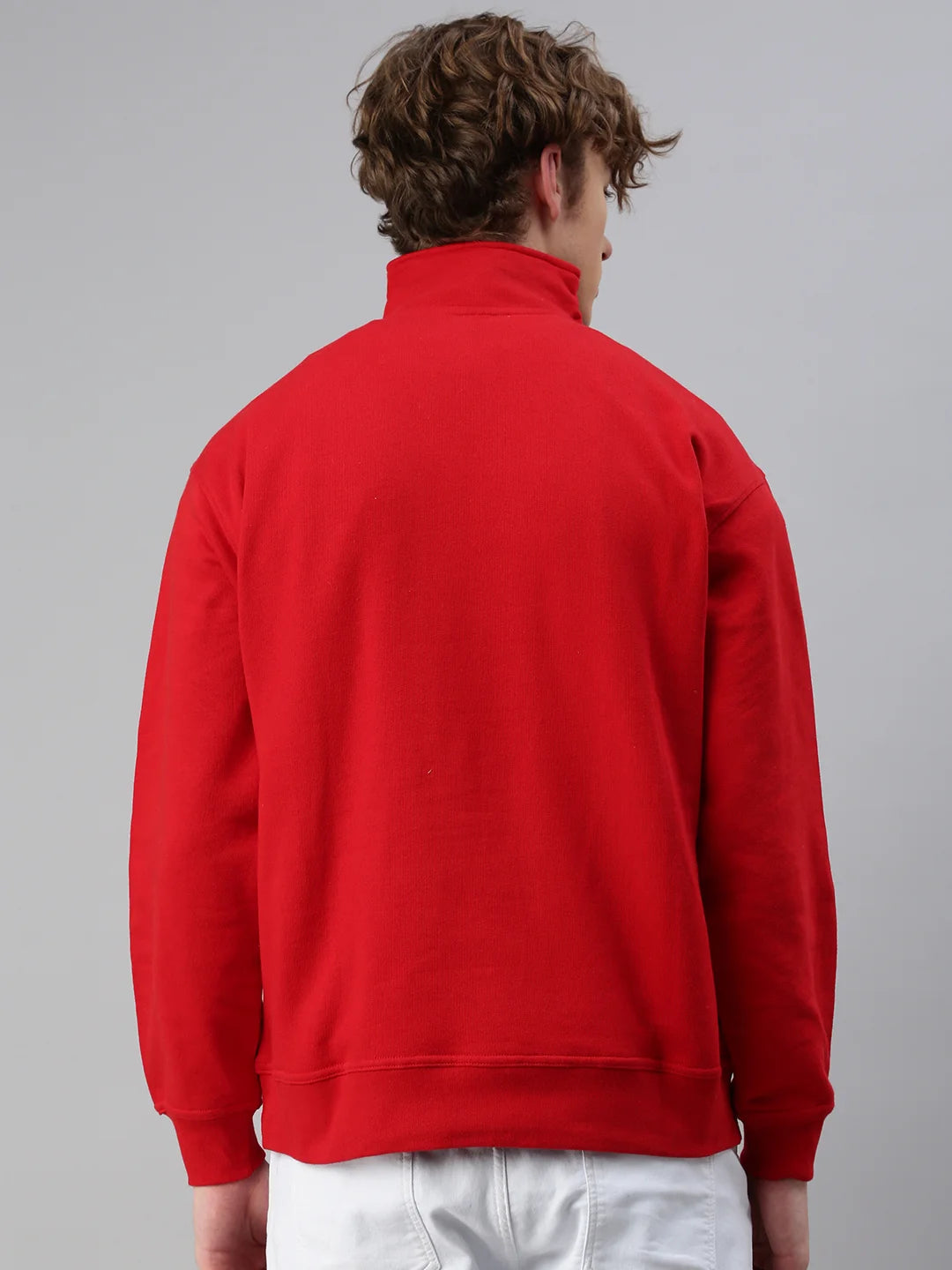 Sweatshirt with quarter zipper made of polyester