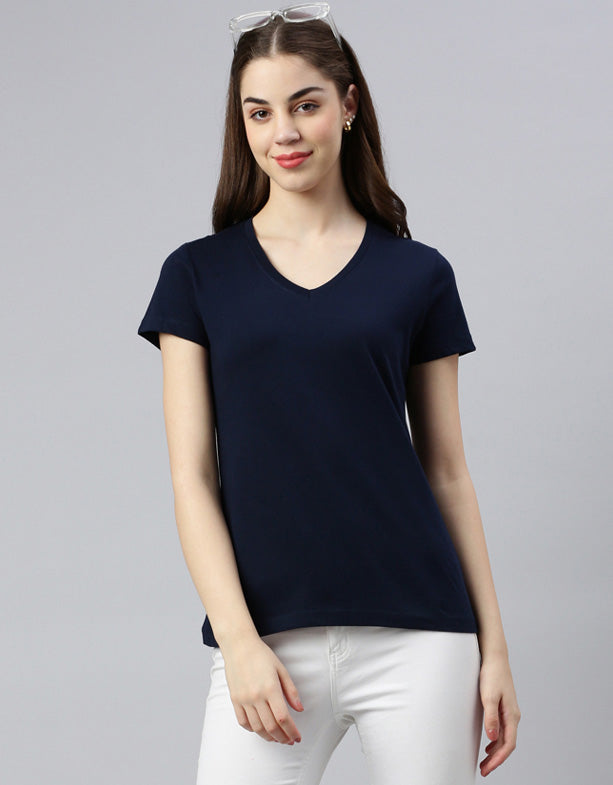 V-neck-T-shirt-blue-for-women-from-Switcher